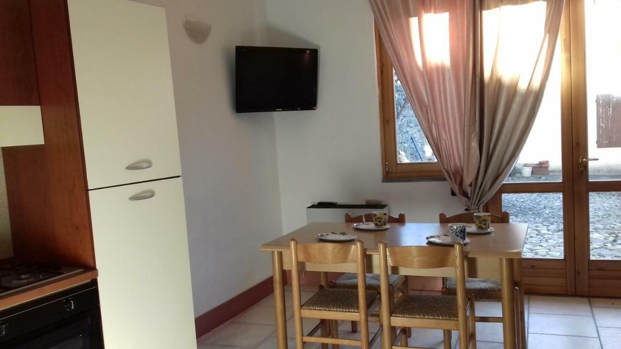 La Casa Delle Fate Villa Solto Collina Bagian luar foto